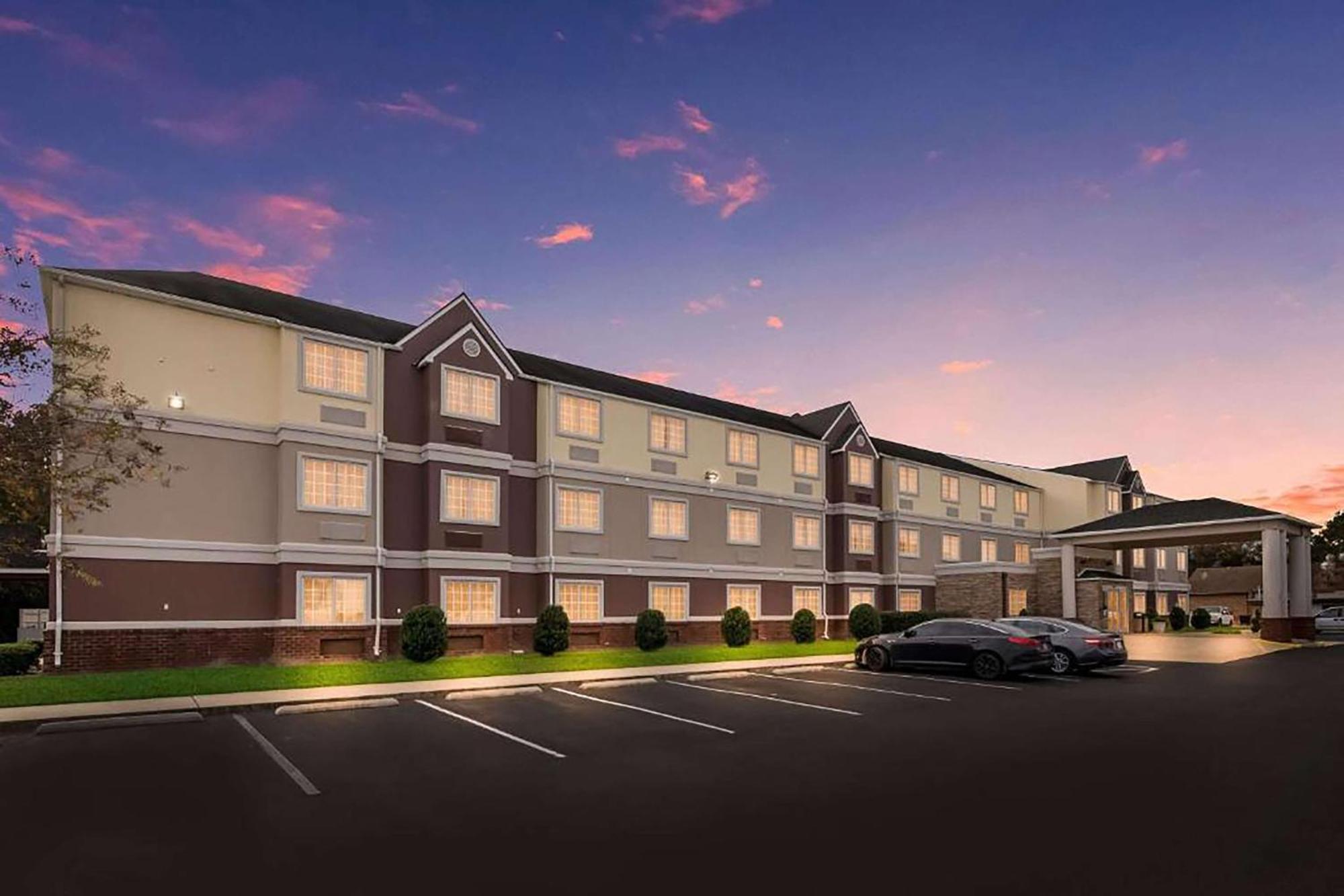 Baymont By Wyndham Elizabeth City Eksteriør billede